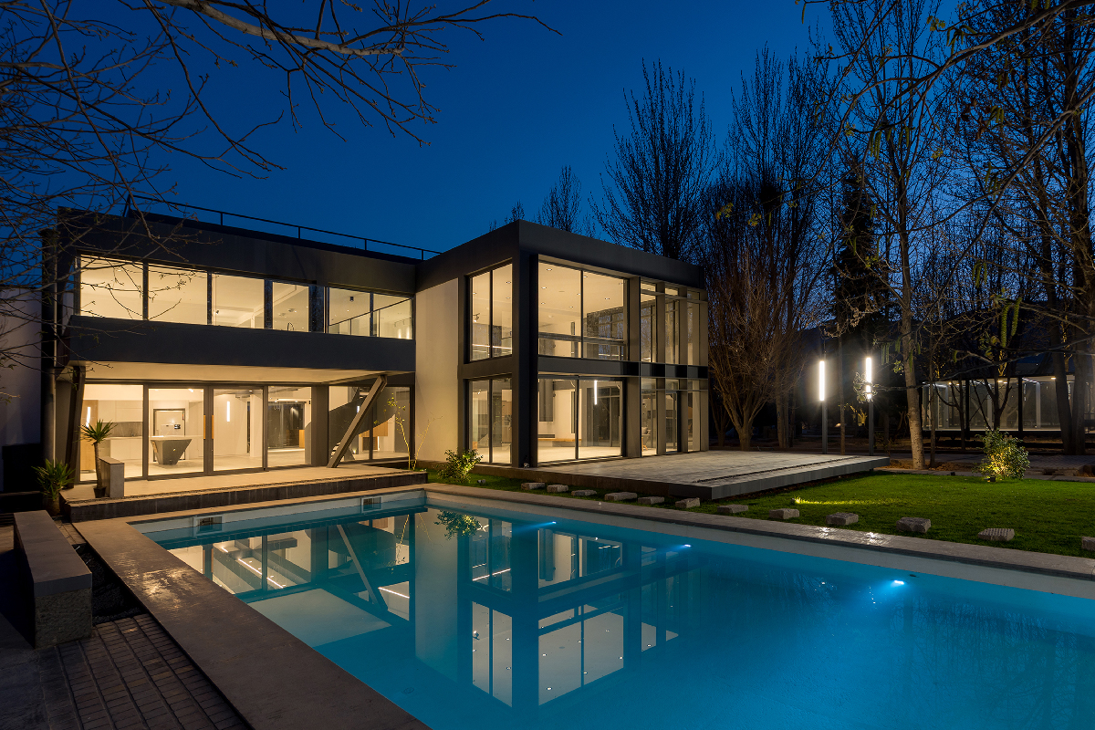 رتبه سوم مشترک: خانه باغ ارديبهشت